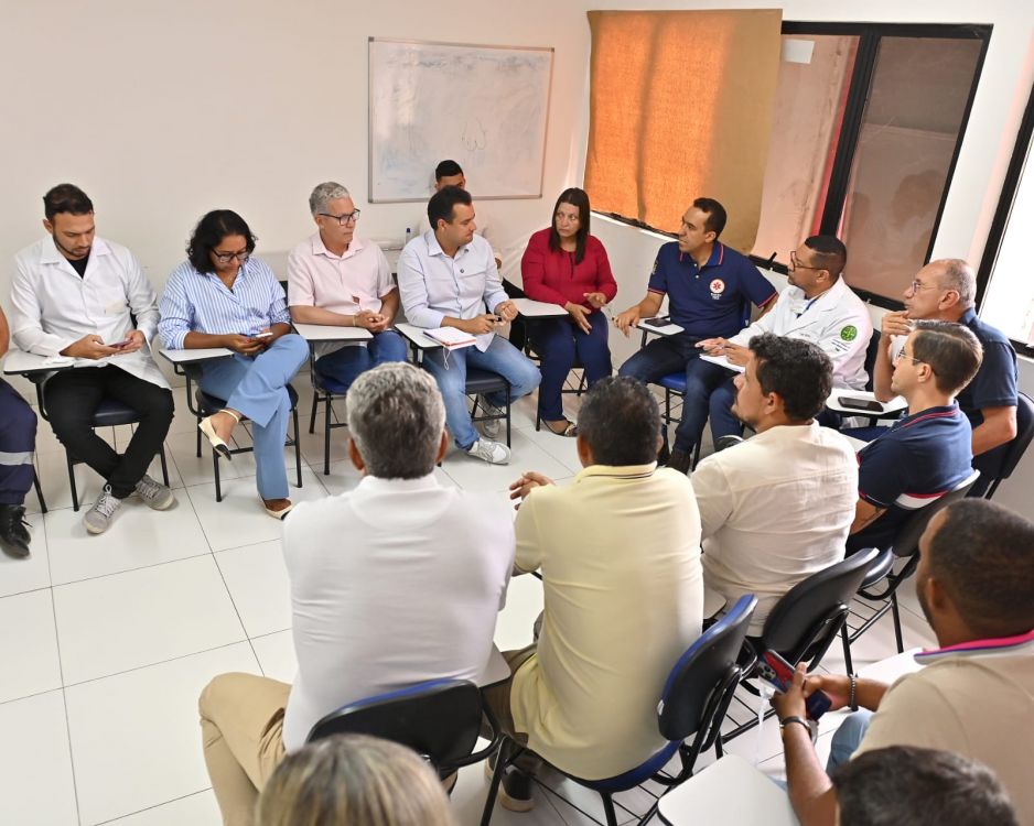 Prefeito participa de reunião na Maternidade de Juazeiro e apresenta melhorias para a unidade Prefeito participa de reunião na Maternidade de Juazeiro e apresenta melhorias para a unidade