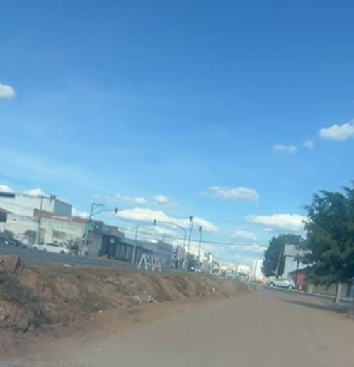 Precariedade de via de acesso ao HGU revolta moradores de Petrolina, PE Precariedade de via de acesso ao HGU revolta moradores de Petrolina, PE