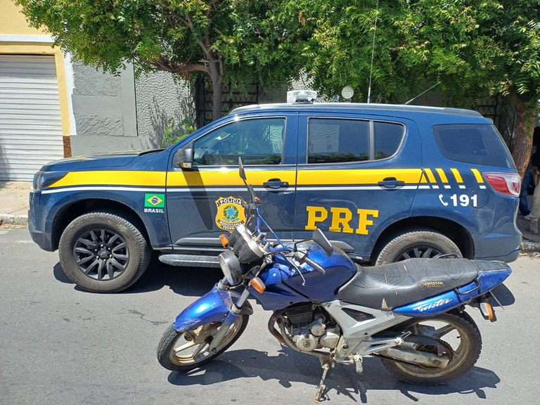 PRF recupera cinco veículos em um único dia de feriado, inclusive, em Juazeiro (BA) e Petrolina (PE) PRF recupera cinco veículos em um único dia de feriado, inclusive, em Juazeiro (BA) e Petrolina (PE)