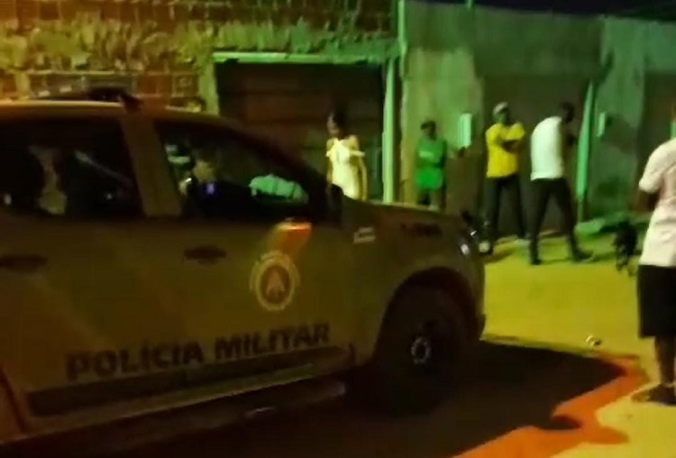 Homem é morto a tiros na madrugada de Ano Novo no bairro Itaberaba, em Juazeiro, BA Homem é morto a tiros na madrugada de Ano Novo no bairro Itaberaba, em Juazeiro, BA