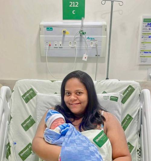 Primeiro bebê nascido em 2025 no HUP marca início de nova etapa Primeiro bebê nascido em 2025 no HUP marca início de nova etapa