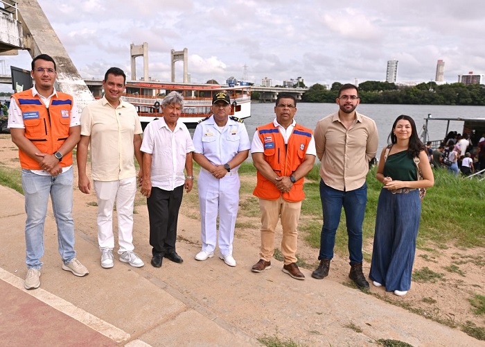 Andrei Gonçalves busca melhorias para atender os usuários das barquinhas que fazem a travessia Juazeiro e Petrolina, diz assessoria Andrei Gonçalves busca melhorias para atender os usuários das barquinhas que fazem a travessia Juazeiro e Petrolina, diz assessoria