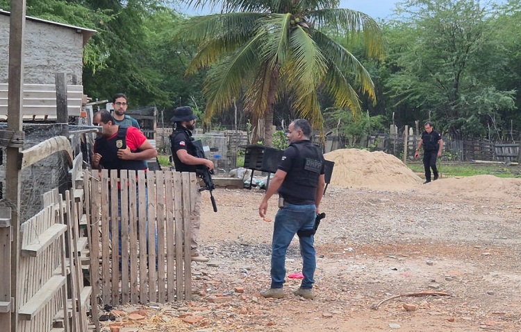 Investigado por tráfico de animais silvestres e lavagem de dinheiro é preso em Juazeiro, BA Investigado por tráfico de animais silvestres e lavagem de dinheiro é preso em Juazeiro, BA