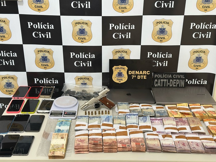 Polícia Civil de Juazeiro apresenta balanço de operação realizada no VSF Polícia Civil de Juazeiro apresenta balanço de operação realizada no VSF