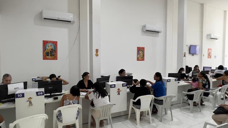 Mais de 800 famílias foram atendidas nos mutirões do Cadastro Único oferecidos pela Prefeitura de Petrolina em junho Mais de 800 famílias foram atendidas nos mutirões do Cadastro Único oferecidos pela Prefeitura de Petrolina em junho