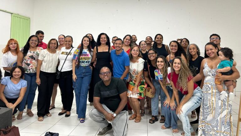 Secretaria de Educação de Juazeiro garante ampliação de carga horária de professores da rede municipal de ensino Secretaria de Educação de Juazeiro garante ampliação de carga horária de professores da rede municipal de ensino