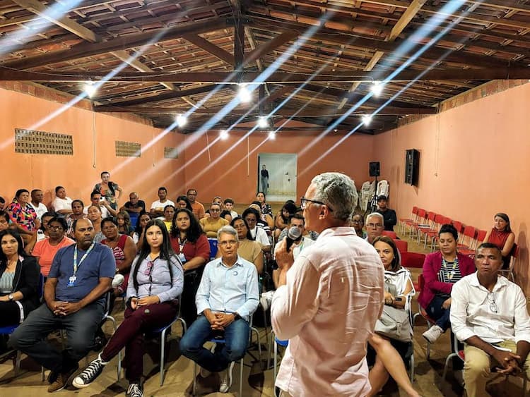 Vice-prefeito Tiano Félix representa prefeito Andrei Gonçalves em audiência pública na zona rural de Juazeiro, BA Vice-prefeito Tiano Félix representa prefeito Andrei Gonçalves em audiência pública na zona rural de Juazeiro, BA