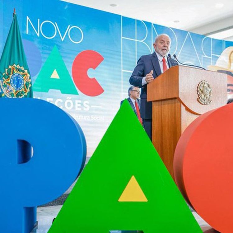 Lula anuncia R$ 9,7 bilhões para o transporte público Lula anuncia R$ 9,7 bilhões para o transporte público