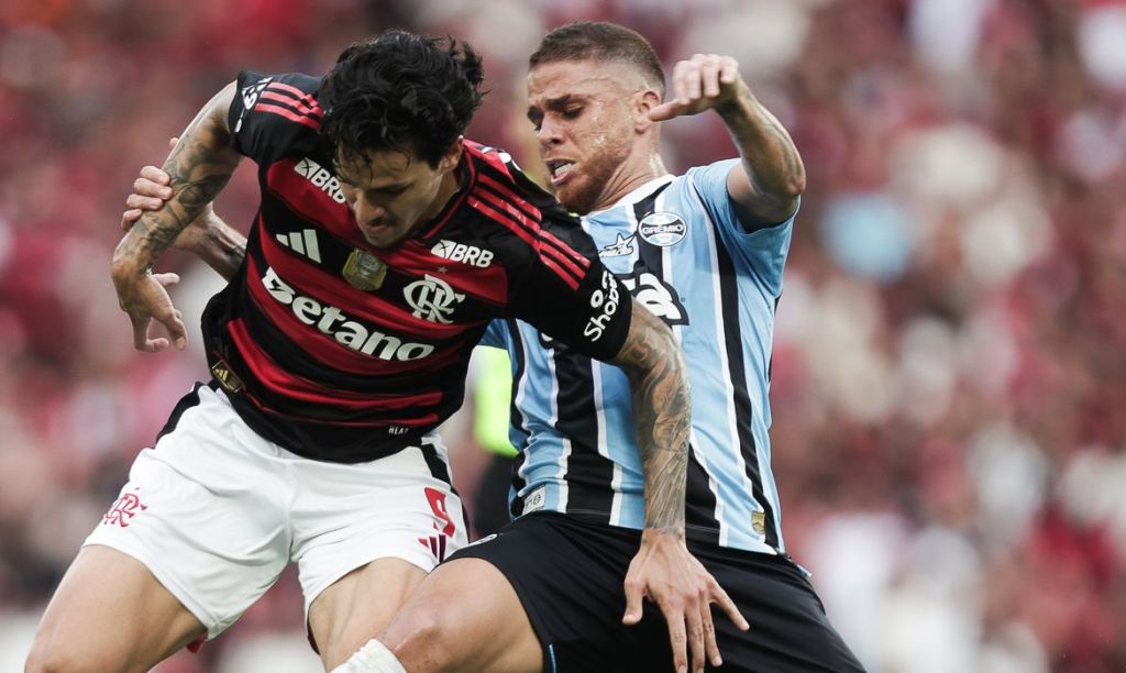 Grêmio arranca empate com o Flamengo no Maracanã pelo Brasileirão Grêmio arranca empate com o Flamengo no Maracanã pelo Brasileirão