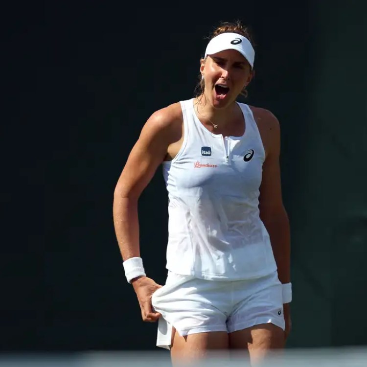 Duplas de Bia Haddad e Luísa Stefani garantem vaga nas oitavas de final de Wimbledon Duplas de Bia Haddad e Luísa Stefani garantem vaga nas oitavas de final de Wimbledon