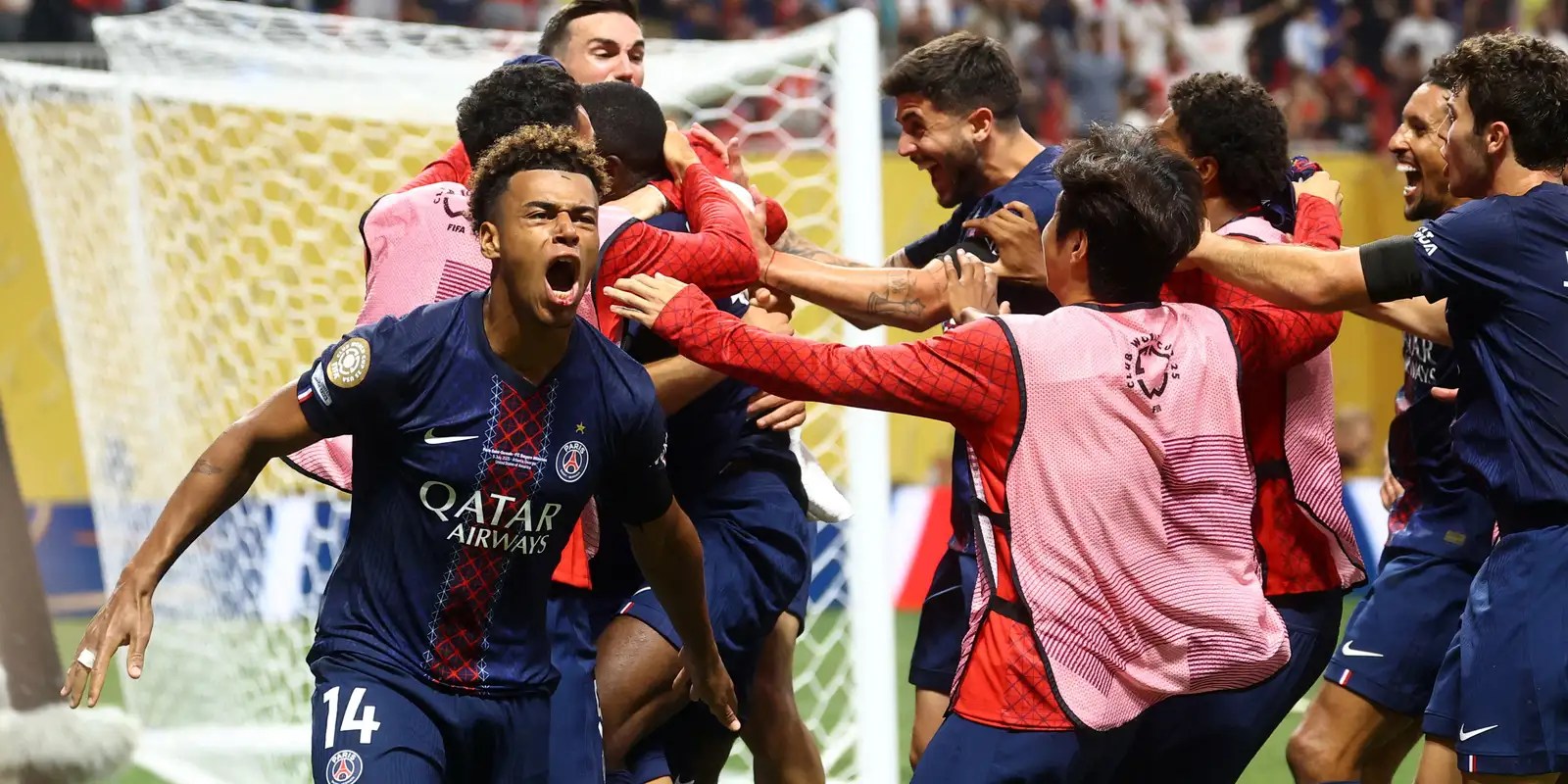 Real Madrid e PSG passam às semifinais da Copa do Mundo de Clubes Real Madrid e PSG passam às semifinais da Copa do Mundo de Clubes