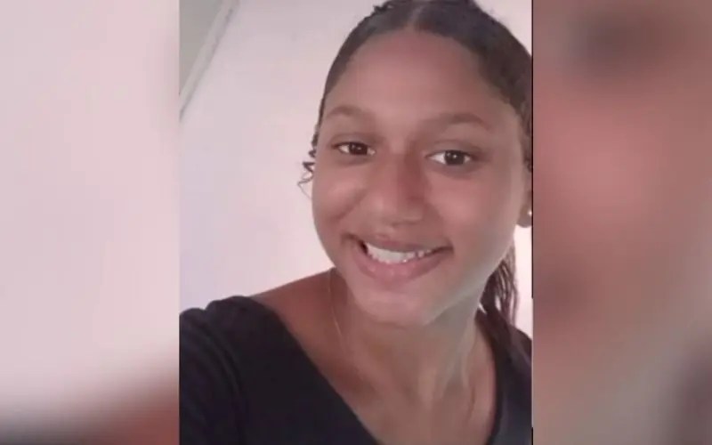 PE: Menina que morreu após espancamento em escola teria sido agredida por recusar aproximação de colega PE: Menina que morreu após espancamento em escola teria sido agredida por recusar aproximação de colega
