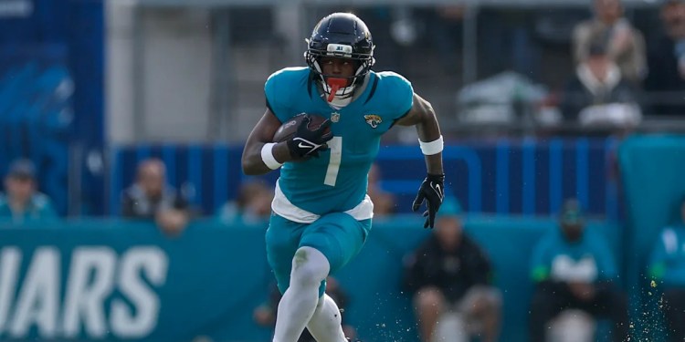 Travis Etienne Reflects on Future with Jaguars Travis Etienne Reflects on Future with Jaguars