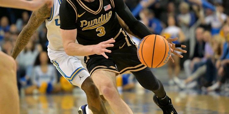 College Basketball Games This Weekend: Purdue and UConn College Basketball Games This Weekend: Purdue and UConn