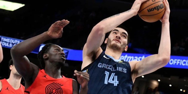 Zach Edey in Second Year with Grizzlies Zach Edey in Second Year with Grizzlies