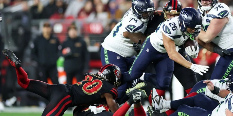 Seahawks Lead 49ers 7-0 Seahawks Lead 49ers 7-0