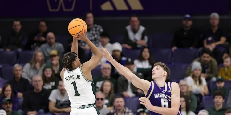 Jeremy Fears Jr. scores 19 in Michigan State’s win over Washington Jeremy Fears Jr. scores 19 in Michigan State’s win over Washington