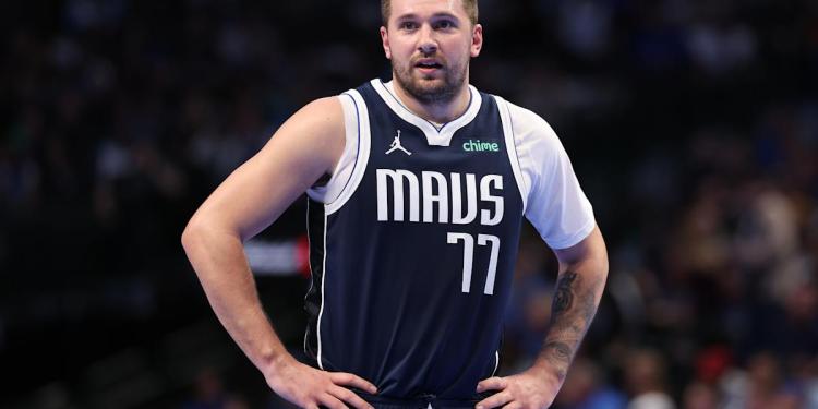 Luka Dončić reportedly sustains wrist injury, will miss time for Mavericks Luka Dončić reportedly sustains wrist injury, will miss time for Mavericks