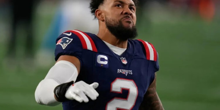 Harold Landry’s Knee Injury Makes Him Questionable for Super Bowl 2026 Harold Landry’s Knee Injury Makes Him Questionable for Super Bowl 2026