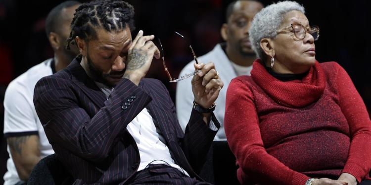 Derrick Rose moved to tears in Bulls halftime ceremony, to have his jersey number retired Derrick Rose moved to tears in Bulls halftime ceremony, to have his jersey number retired