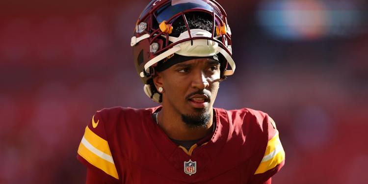 Commanders QB Jayden Daniels to miss Wednesday's practice due to rib injury Commanders QB Jayden Daniels to miss Wednesday's practice due to rib injury