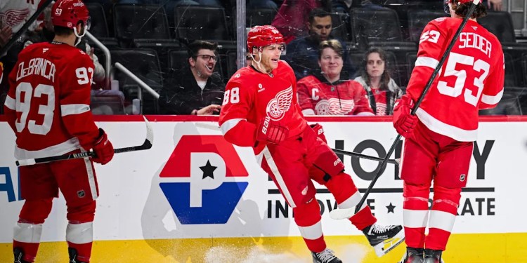 Red Wings Defeat Flames 5-2; Kane Scores Two Goals Red Wings Defeat Flames 5-2; Kane Scores Two Goals