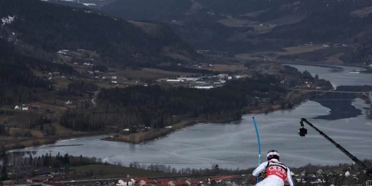 McGrath 6th in first run of final World Cup race
Meillard leads standings McGrath 6th in first run of final World Cup race
Meillard leads standings