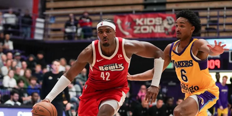 Utah Jazz sign player to two-way contract Utah Jazz sign player to two-way contract