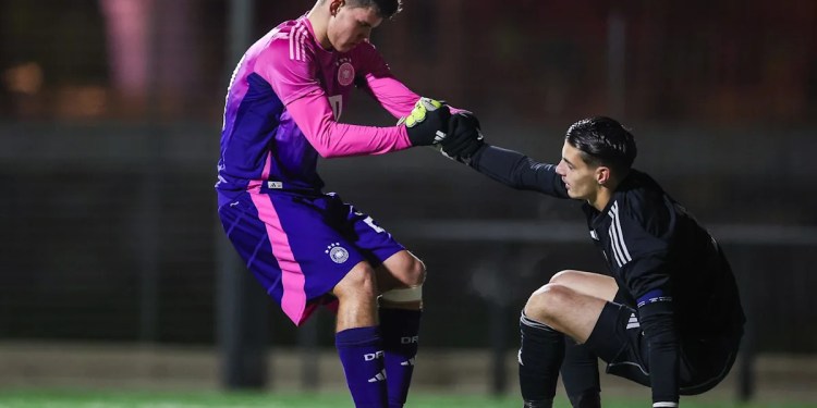 Barcelona considers 19-year-old Hungarian for first-team goalkeeper role Barcelona considers 19-year-old Hungarian for first-team goalkeeper role