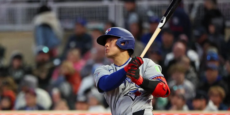 Jays Score 8 Runs in 8th Inning, Defeat Twins Jays Score 8 Runs in 8th Inning, Defeat Twins