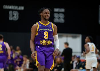 Bronny James scores 6 points in G League debut Bronny James scores 6 points in G League debut