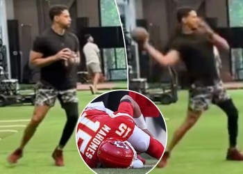 Patrick Mahomes Throws in Rehab Video After ACL Injury Patrick Mahomes Throws in Rehab Video After ACL Injury