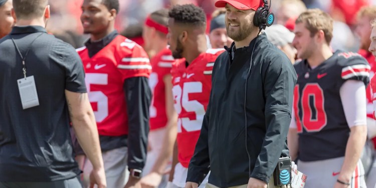 Packers Lose LB Coach Sean Duggan to Dolphins Packers Lose LB Coach Sean Duggan to Dolphins