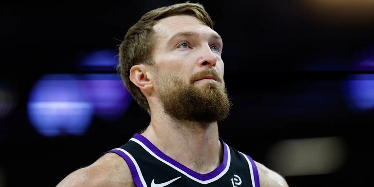 Domantas Sabonis out 3 to 4 weeks with torn meniscus Domantas Sabonis out 3 to 4 weeks with torn meniscus