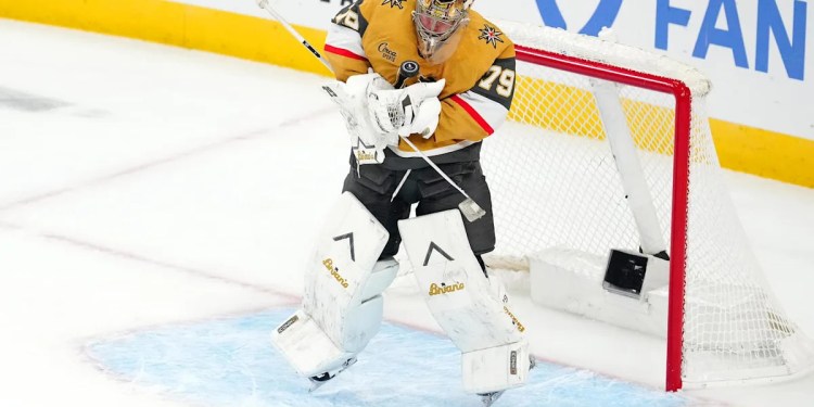 Carter Hart Must Improve His Game Despite Tortorella’s Confidence Carter Hart Must Improve His Game Despite Tortorella’s Confidence