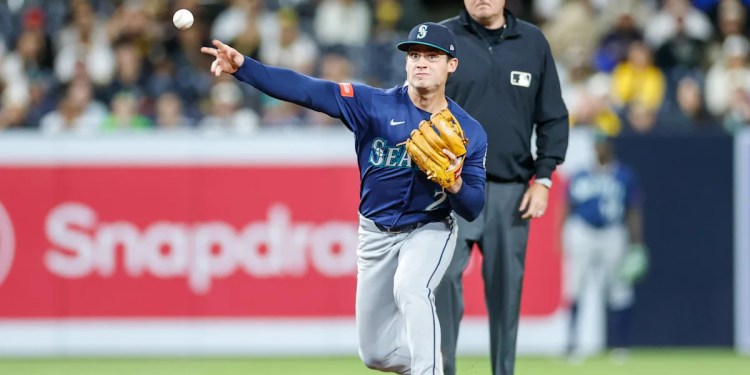 Mariners lose 5-2 after staging error Mariners lose 5-2 after staging error