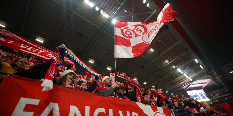 Mainz Signs Fabio Moreno Fell from Sixth Tier Mainz Signs Fabio Moreno Fell from Sixth Tier