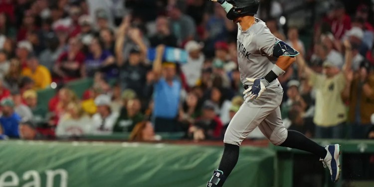 Yankees clinch 33rd consecutive winning season, second-longest in North American sports history Yankees clinch 33rd consecutive winning season, second-longest in North American sports history
