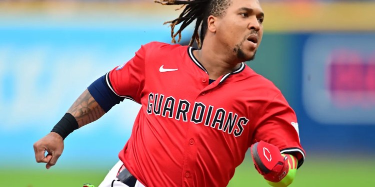 José Ramírez Commits to Cleveland for Long Term José Ramírez Commits to Cleveland for Long Term