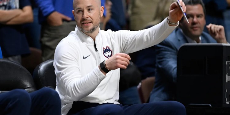 UConn Assistant Luke Murray Balances Final Four and Boston College Job UConn Assistant Luke Murray Balances Final Four and Boston College Job