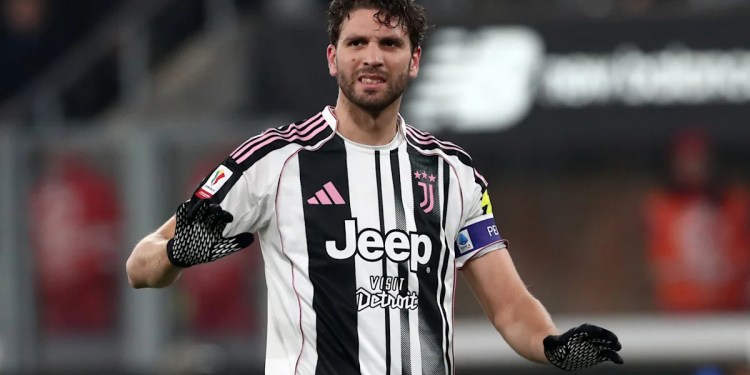 Manchester United Interested in Juventus Midfielder Manchester United Interested in Juventus Midfielder