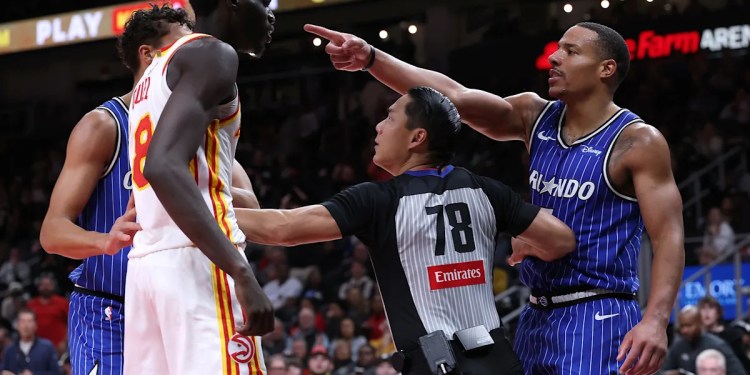 Desmond Bane Ejected for Throwing Ball at Onyeka Okongwu Desmond Bane Ejected for Throwing Ball at Onyeka Okongwu