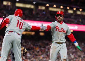 Bryce Harper responds to boos as Phillies defeat Giants Bryce Harper responds to boos as Phillies defeat Giants