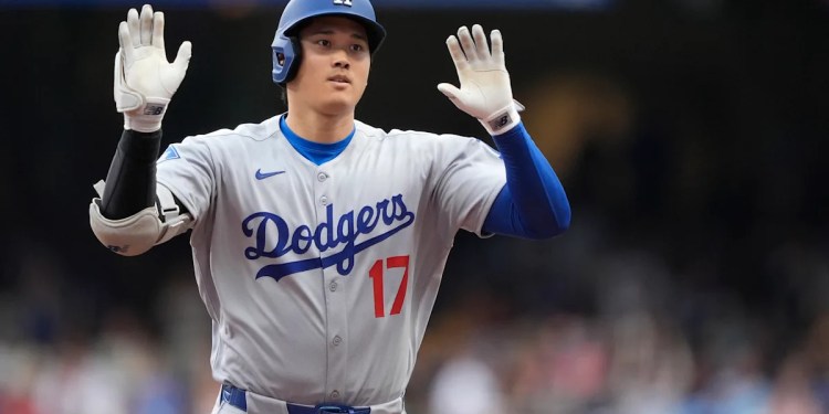 Shohei Ohtani clubs his first career splash hit at Giants' Oracle Park Shohei Ohtani clubs his first career splash hit at Giants' Oracle Park