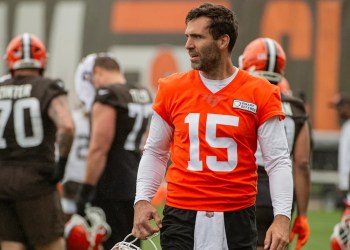 Joe Flacco chafes at question about mentoring young Browns QBs Shedeur Sanders and Dillon Gabriel Joe Flacco chafes at question about mentoring young Browns QBs Shedeur Sanders and Dillon Gabriel