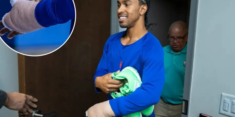 Francisco Lindor optimistic about Mets Opening Day after hand surgery Francisco Lindor optimistic about Mets Opening Day after hand surgery