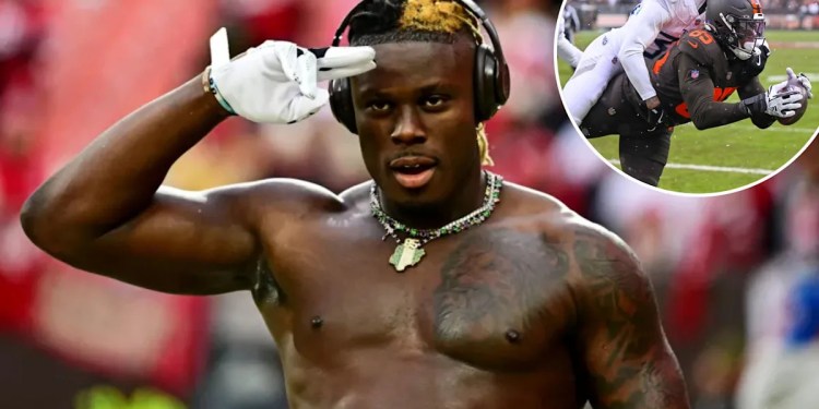 David Njoku concludes nine seasons with the Browns David Njoku concludes nine seasons with the Browns