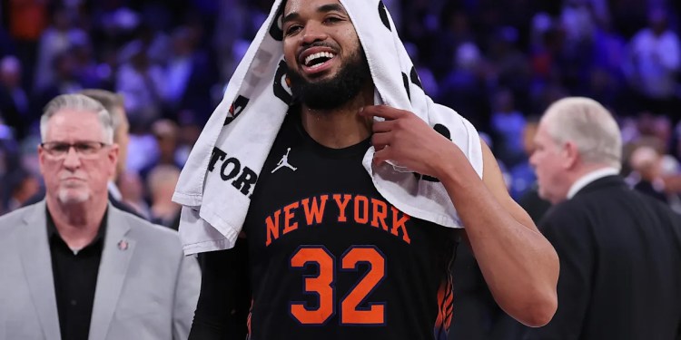Knicks Defeat 76ers 108-102 Knicks Defeat 76ers 108-102