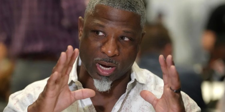 Aaron Glenn focused on Jets responsibilities Aaron Glenn focused on Jets responsibilities