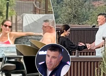 Mike Vrabel Addresses Photos with Dianna Russini Mike Vrabel Addresses Photos with Dianna Russini